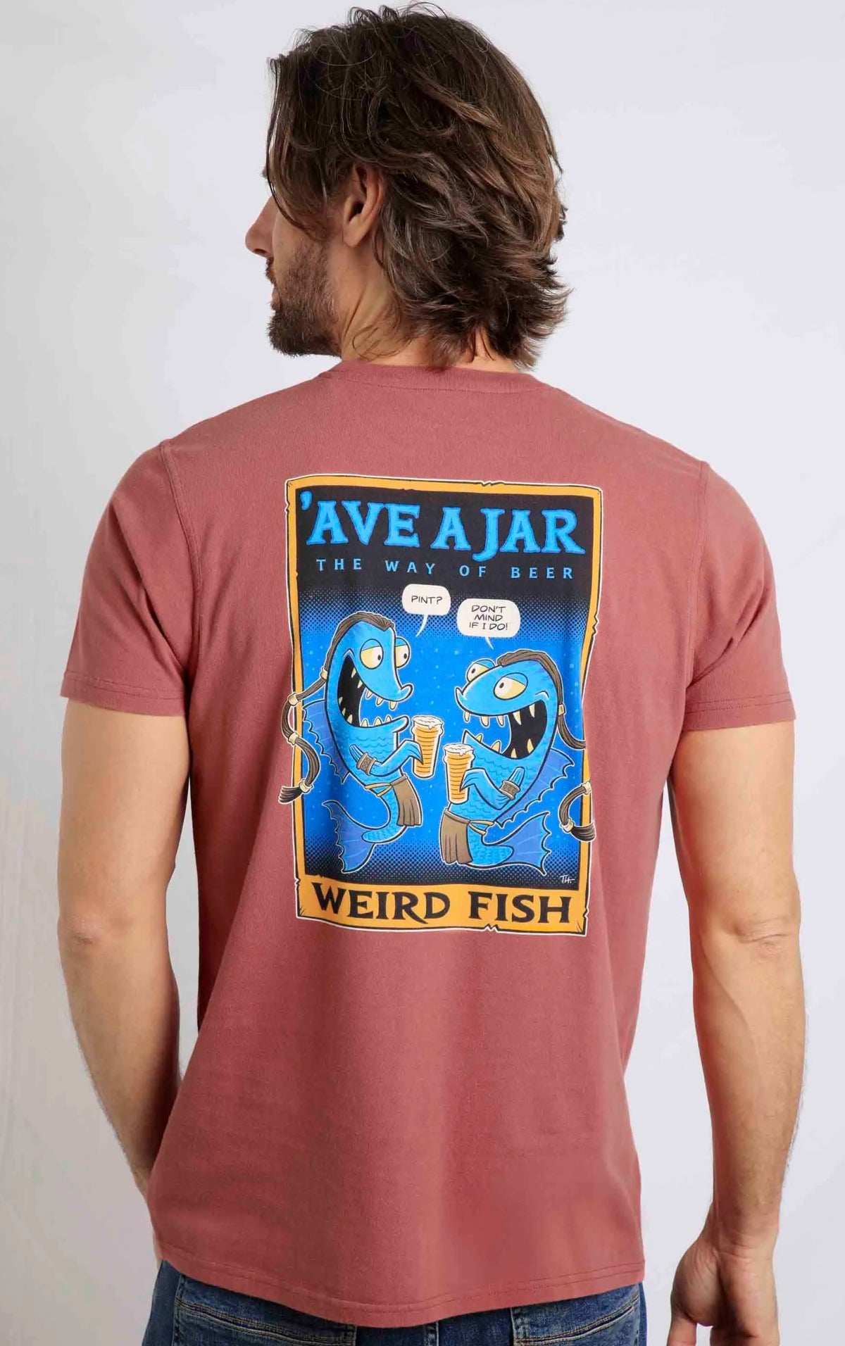http://www.saltcellarclothing.co.uk/cdn/shop/files/weird_fish_202686_mens_ave_a_jar_avatar_theme_print_short_sleeve_tee_t-shirt_rosewood.jpg?v=1704904663